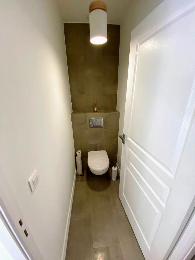 Sunny And Calm 2 Bed Apartment Place Du Pin Ница Екстериор снимка
